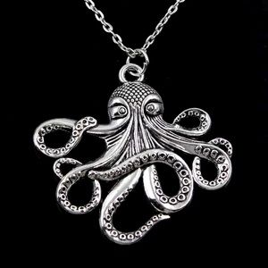 🔥Steampunk octopus pendant. Antique silver look